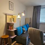 Grey كراكوفيا